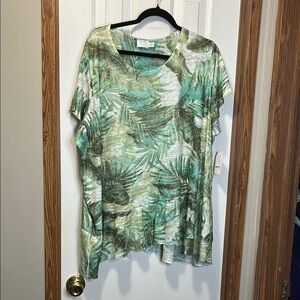 Time and Tru Green Asymmetrical Short Sleeve Tunic